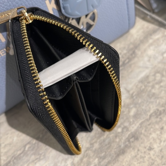 Michael Kors Jet Set Travel Medium Zip Around Card Case 
Color: Black
NWT - Picture 9 of 16